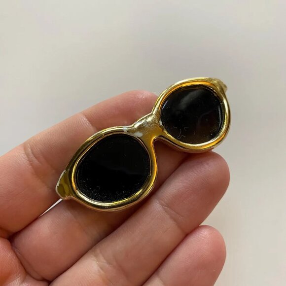 1980s Sunglasses Brooches Vintage Jewelry Accessory - Picture 2 of 3